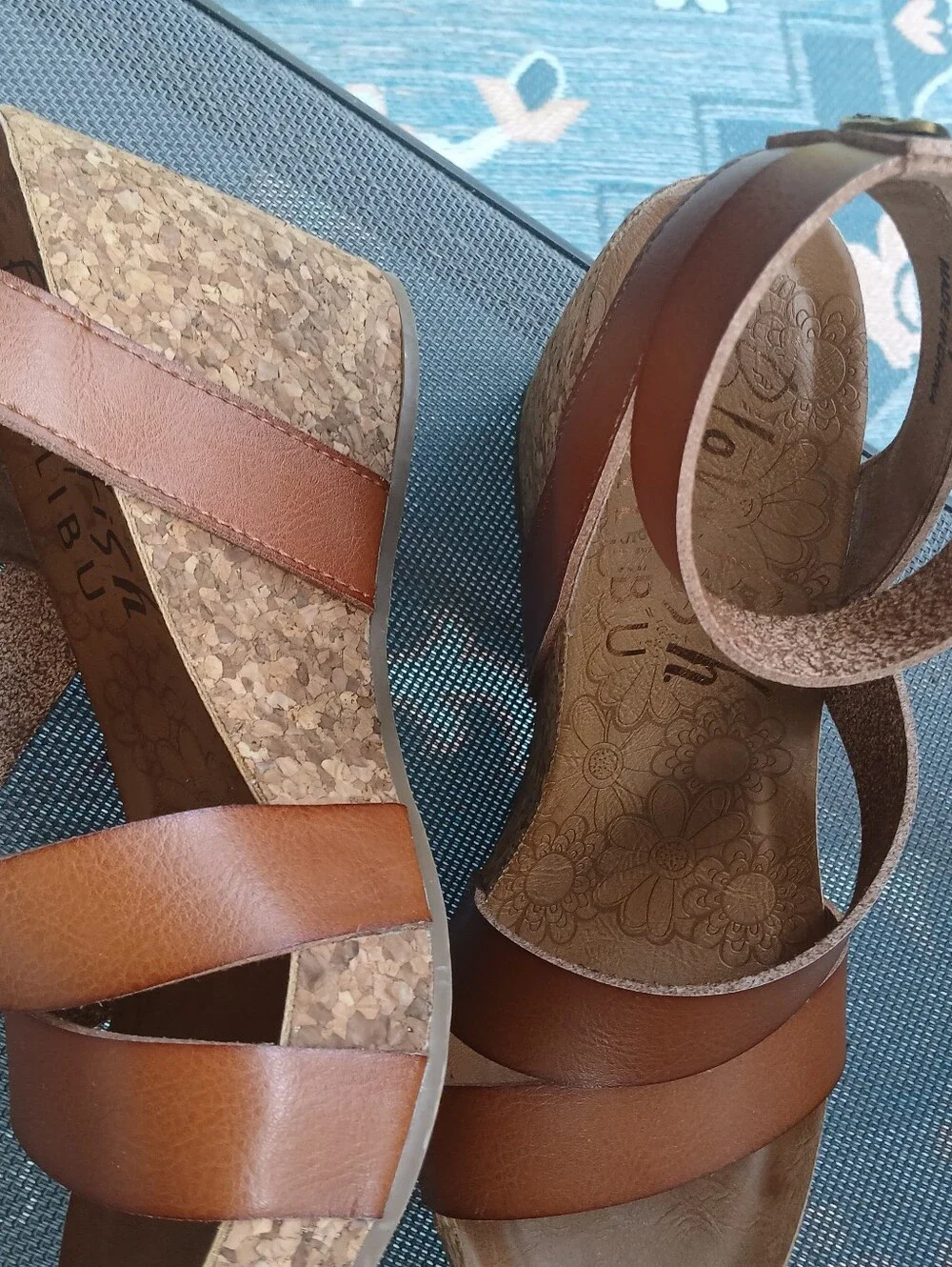 Sandals - Picture 1 of 6